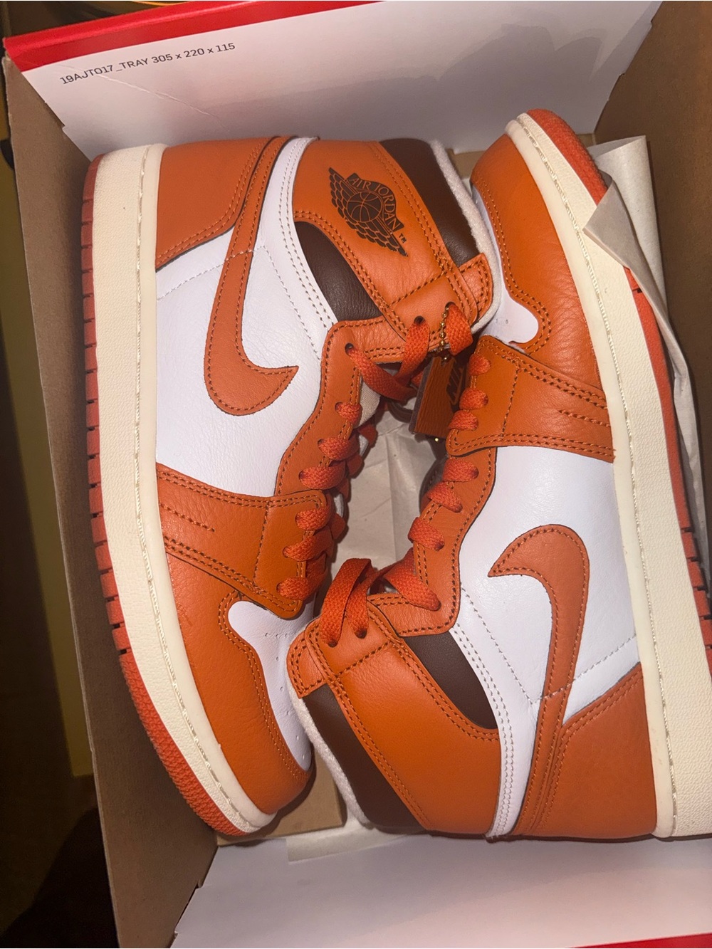 Women’s Air Jordan 1 High OG ‘Starfish’ - Picture 3 of 4